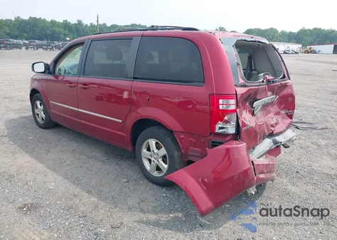 2010 Dodge Grand Caravan Sxt z USA, uszkodzony, nr VIN 2D4RN5D1XAR388907